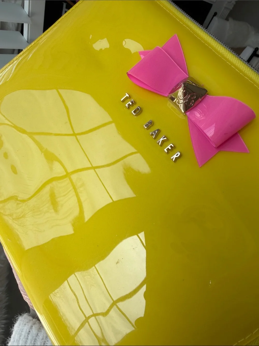 Ted Baker Yellow Patent Pouch with Pink Bow Detail - Picture 1 of 10